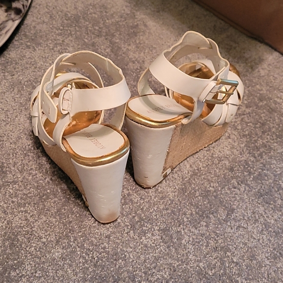 Audrey Brooke leather and straw wedges - Picture 3 of 5